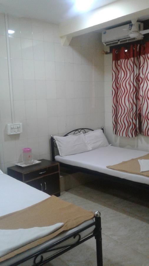 Hotel Central Inn Mumbai Exteriör bild